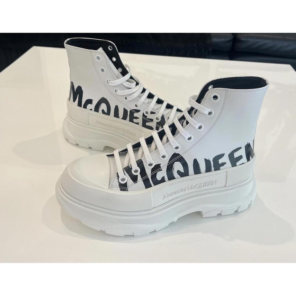 $790 Alexander McQueen ,Treadslick Nappa Joey High Top Sneakers White/Black 44 - Picture 2 of 12